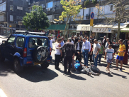 بالصور: إصابة طفيفة لسائق دراجة نارية بحادث طرق بمدينة يافا 